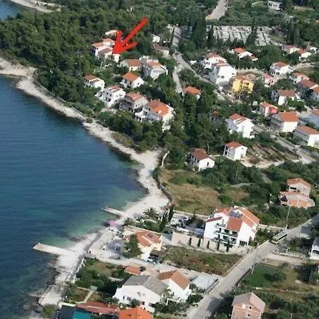 Iskra Apartment *