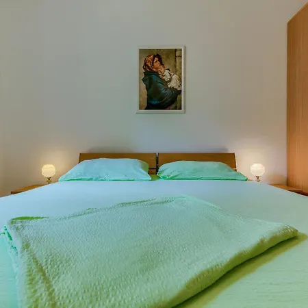 Apartment Iskra Slatine