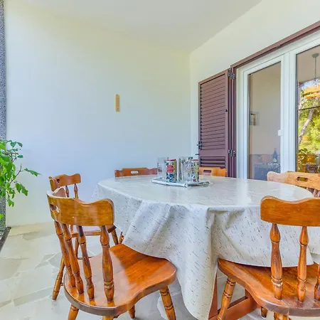 Apartment Iskra *
